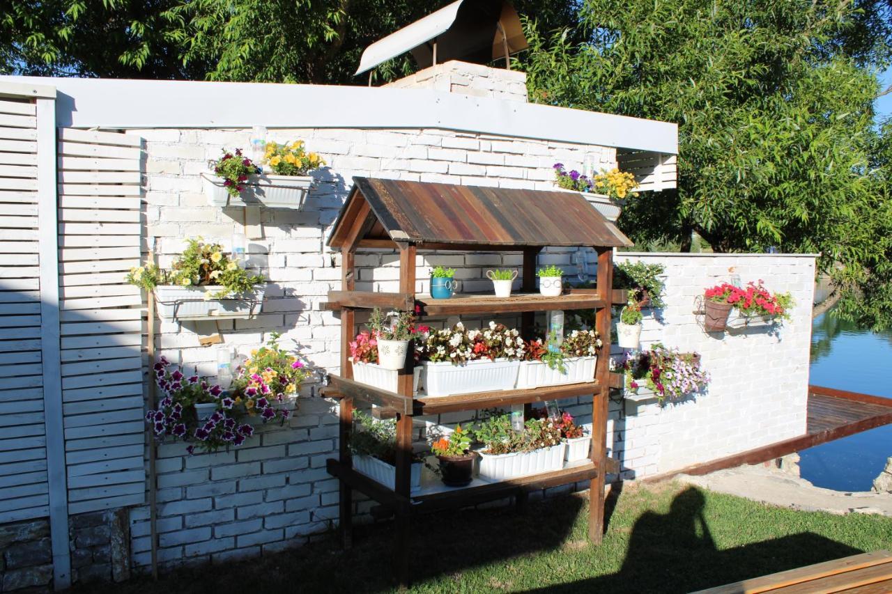 Am Una Lux House Bihac Exterior photo