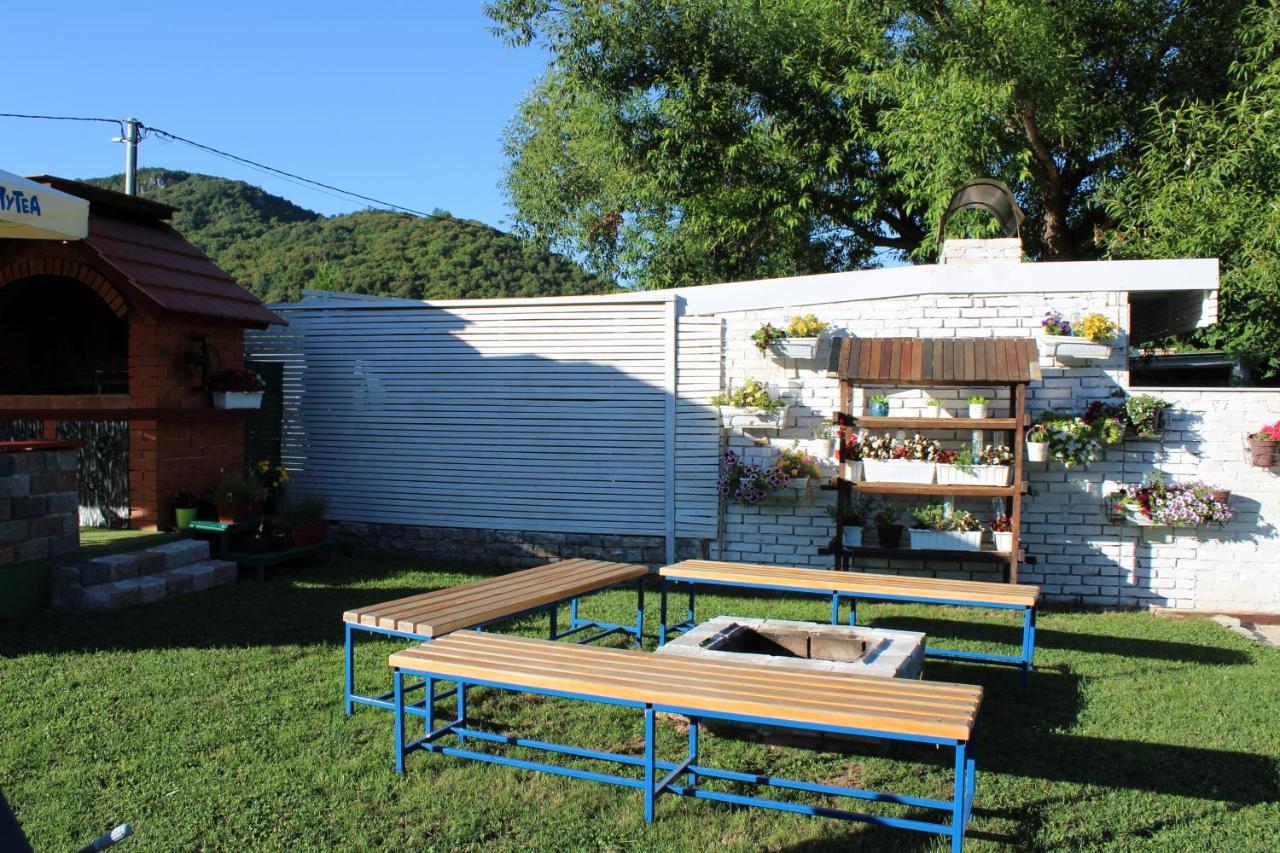 Am Una Lux House Bihac Exterior photo
