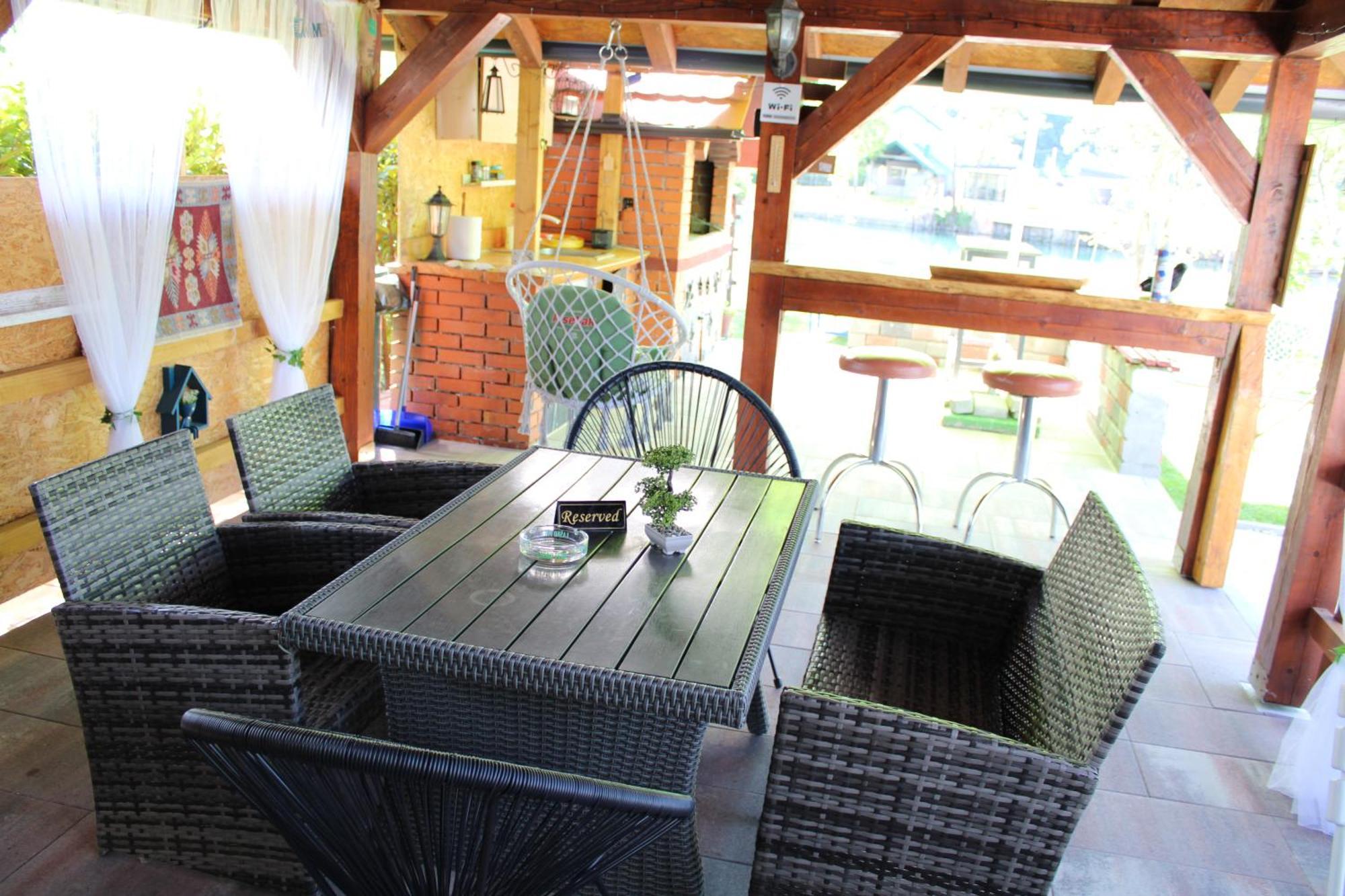 Am Una Lux House Bihac Exterior photo
