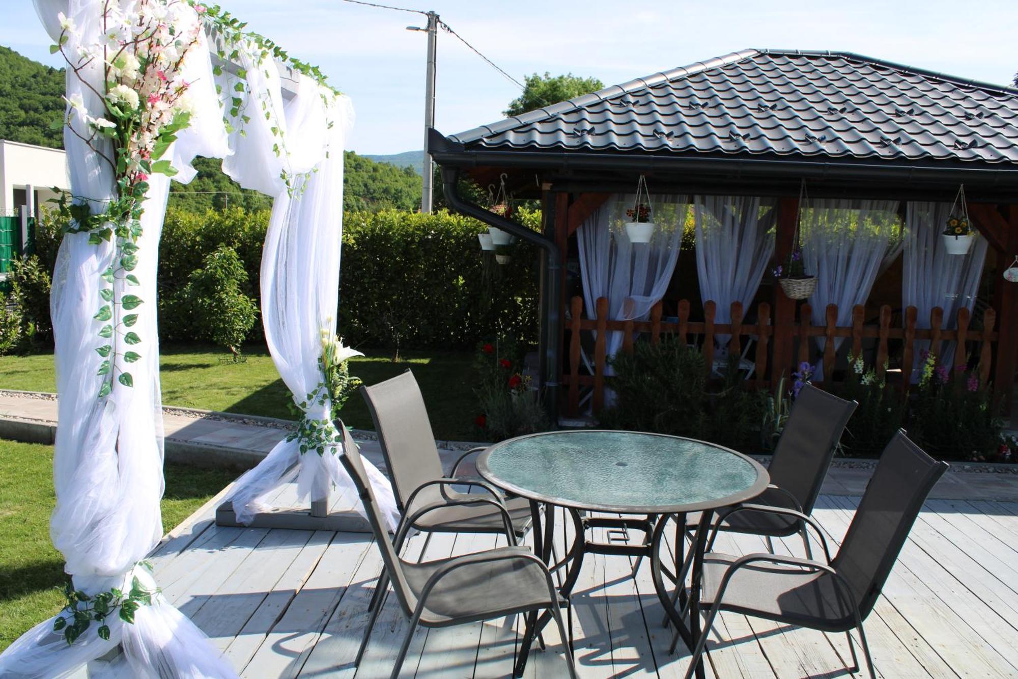 Am Una Lux House Bihac Exterior photo